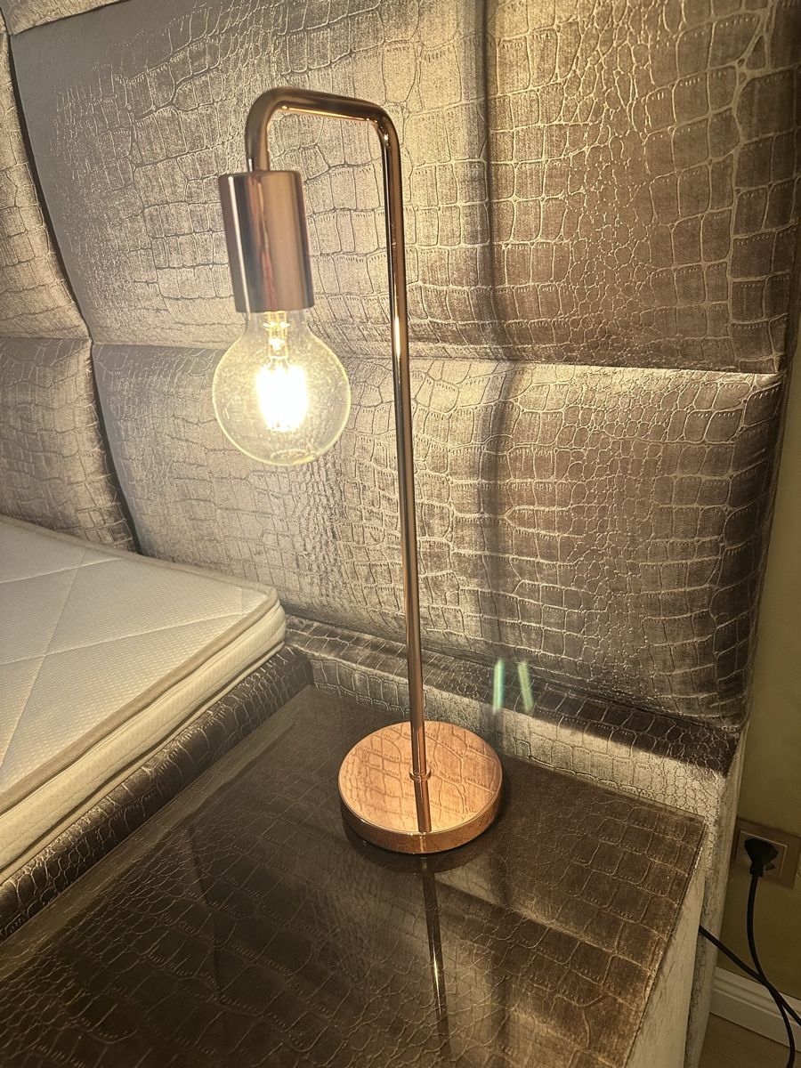 Comodini: 2 stk.Design Nachttischlampe – Usato da Sevelen venduto da Stopglobal. 2