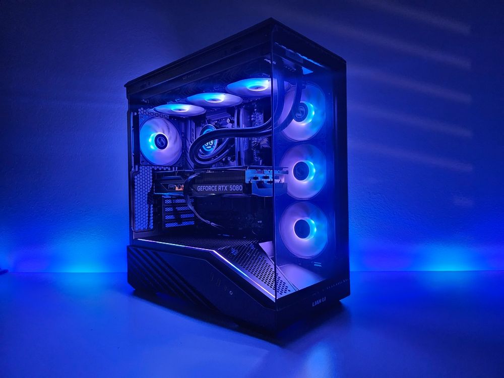 Gaming PC Overdrive💢Ryzen 9800X3D + RTX 5080 | 32GB DDR5 (Neu und ...