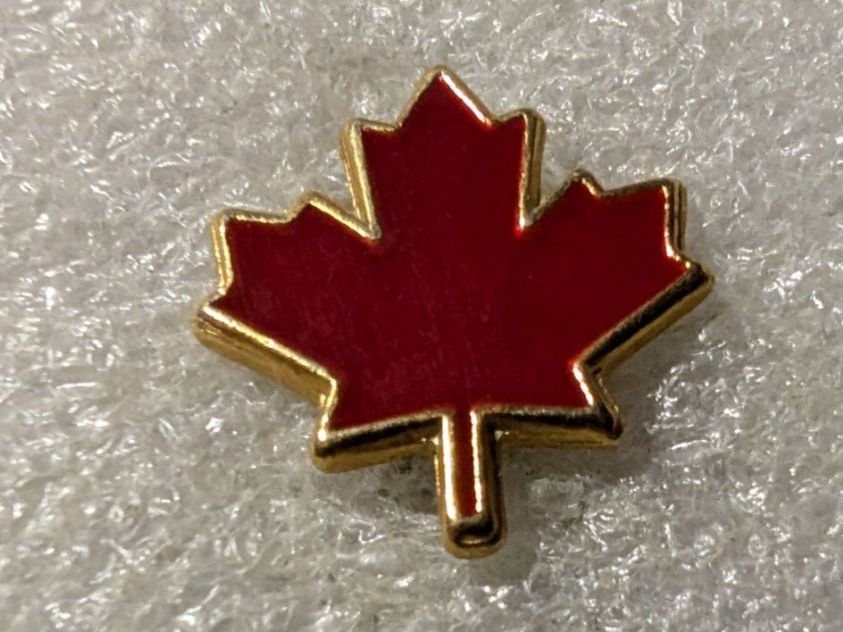 Plaketten & Abzeichen: Ansteckpin 206: Kanada – Gebraucht aus Oppligen von Pin-Fall-Shop