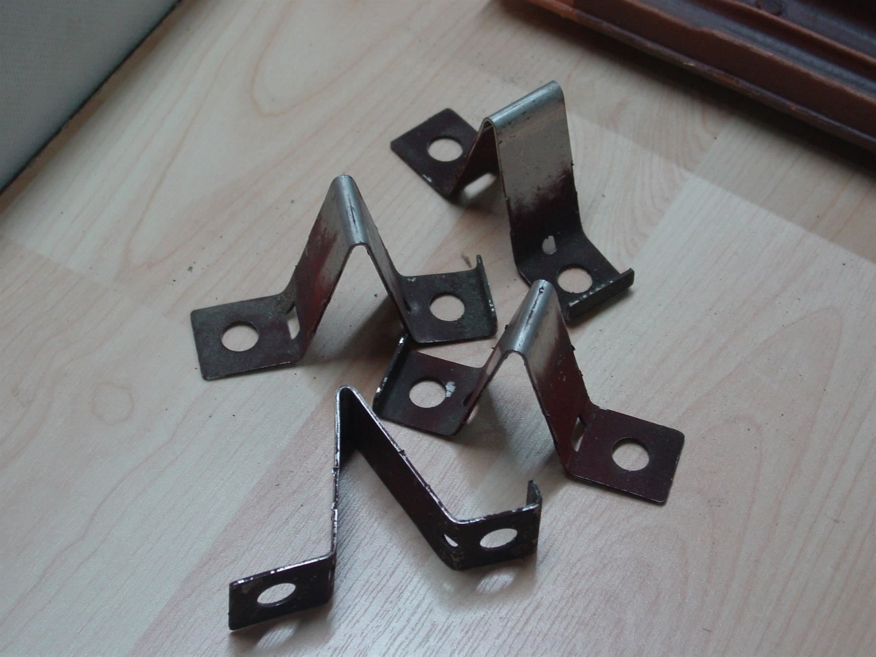 Supporti a parete: Ziegel Schneehalter Universal – Usato da Rothrist venduto da heinrich1966