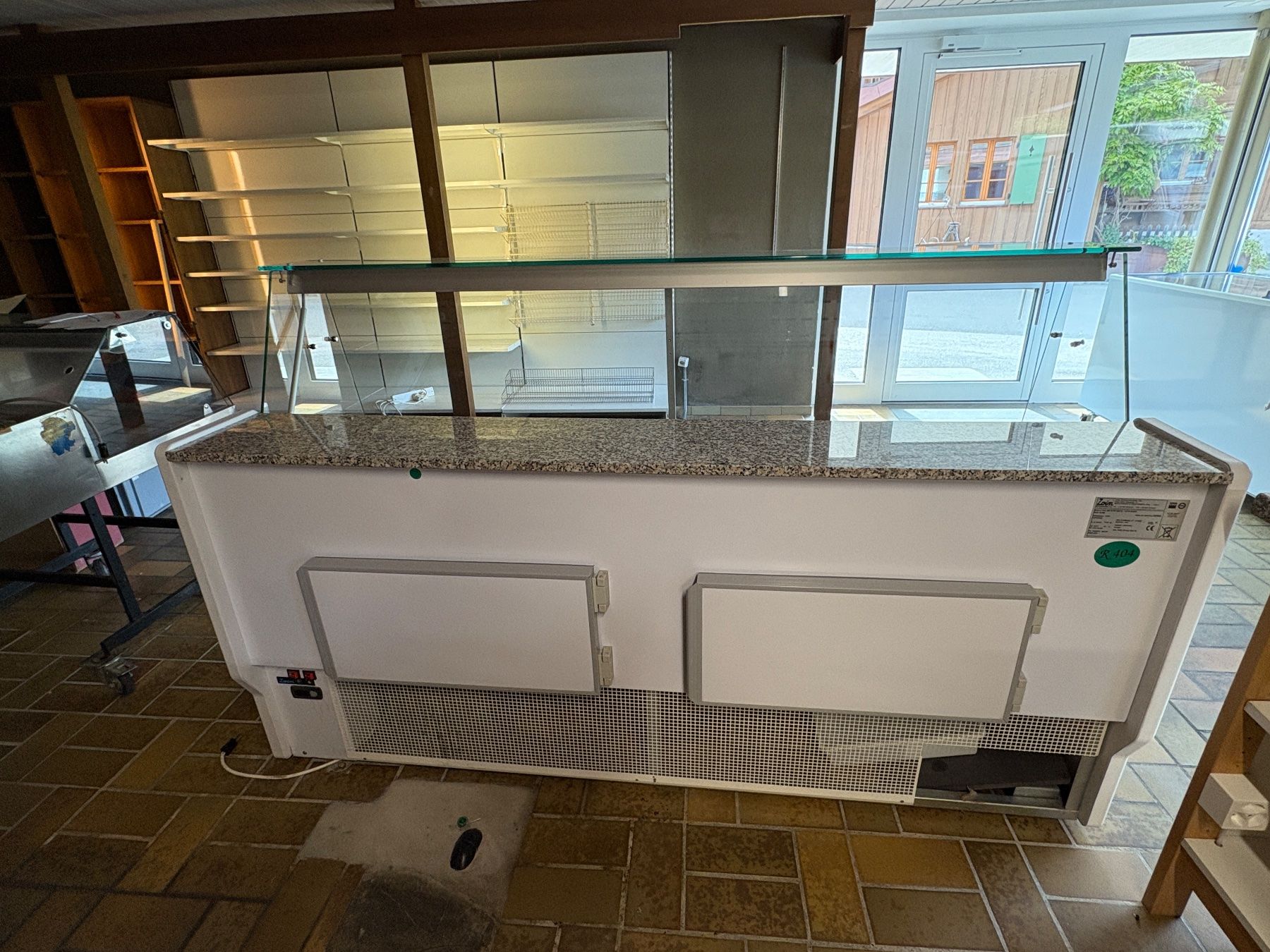 Vitrines: Kühlvitrine gebraucht – D'occasion à Merligen par nil12 2