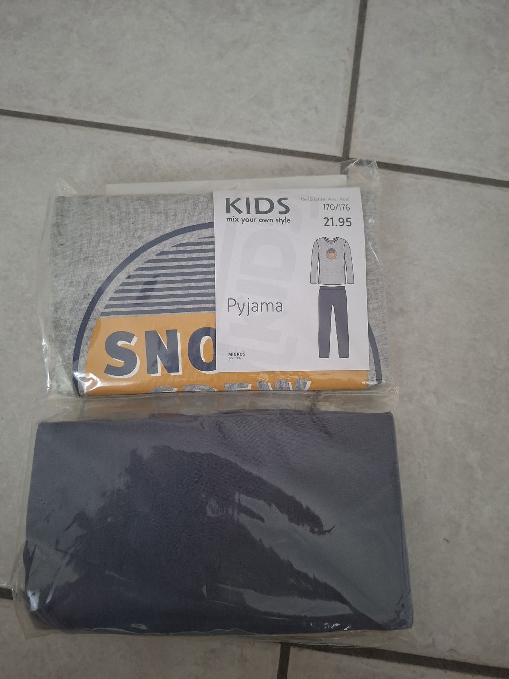 Migros Pigiama & Simili: Pyjama gr 170/176 neu – Nuovo e nell'imballaggio originale da Thun venduto da Thun67 1