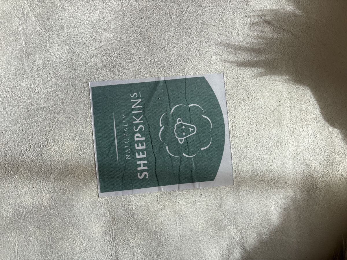 Teppiche: Schaffell – Gebraucht aus Zürich von nnsn 2