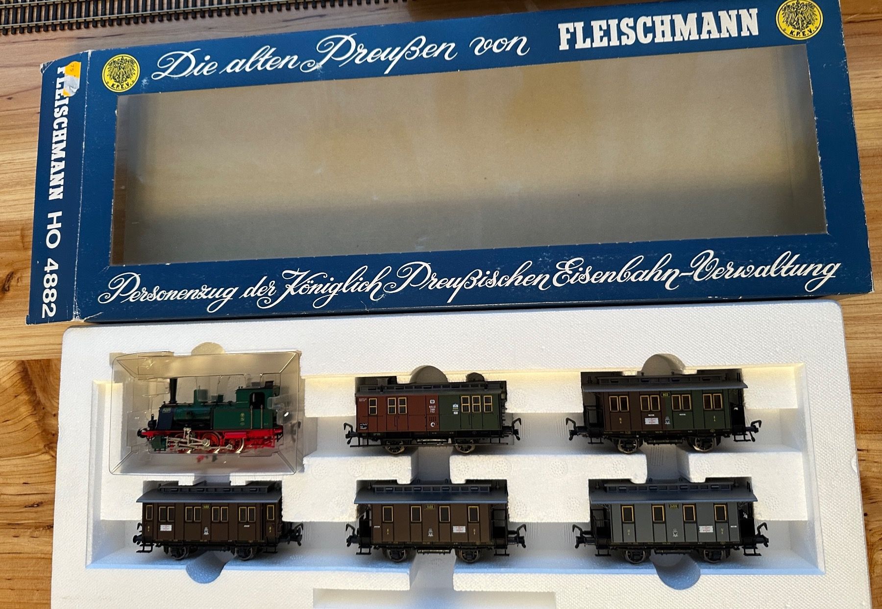 Fleischmann Modellini di ferrovie: Fleischmann Set 4882 -Die alten Preussen – Nuovo e nell'imballaggio originale da Schaffhausen venduto da Danilo-86 1