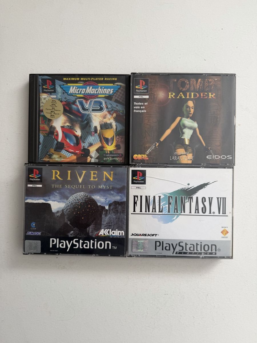 Spiele: Lot 4 jeux PlayStation 1 – Gebraucht aus Genève von sho_67qj