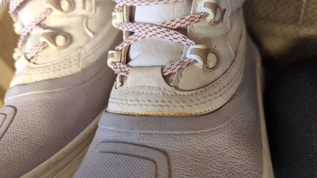 Chaussures femmes: Helly Henson Winterboots Gr. 39.3 – D'occasion à Wolfhalden par Trixi_Bella_Be 2
