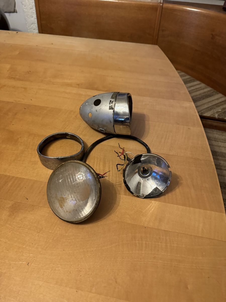 Parti ricambio per ciclomotori: Mofa Lampen – Usato da Dübendorf venduto da Sachs621 1