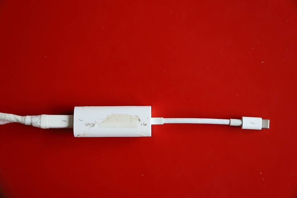 Monitor: Thunderbolt display 27 avec connection usb-C – Usato da Bassins venduto da nip_7bhz 4
