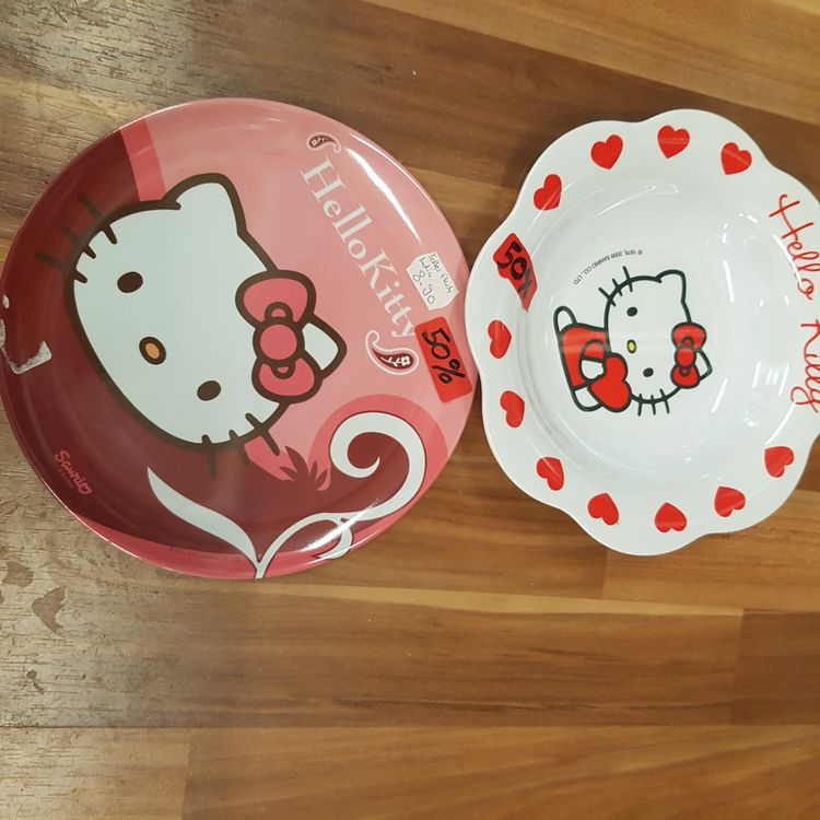 2 Hello Kitty Teller (Neu (gemäss Beschreibung)) in Spiegel b. Bern für ...