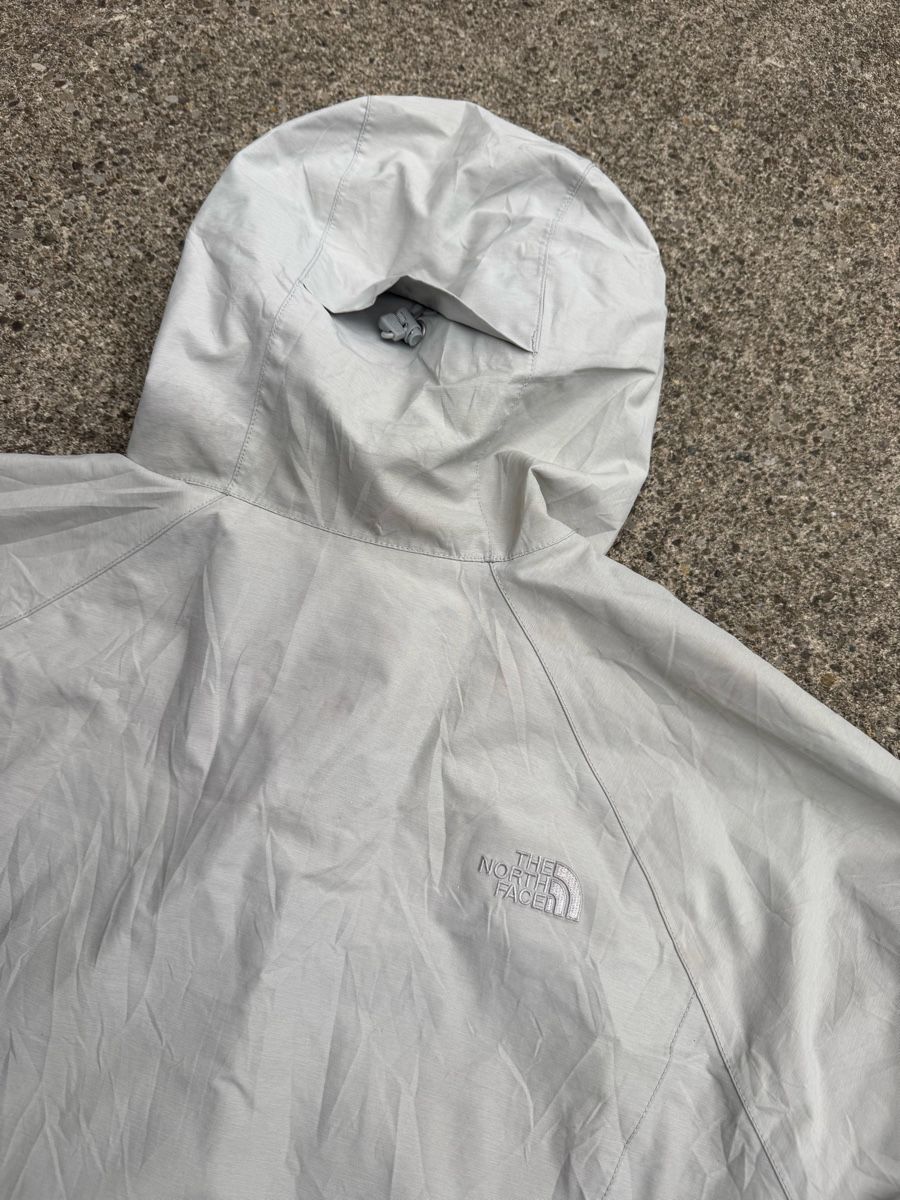 North Face Jacken: The North Face Gorpcore HyVent Jacket Light Grey XL – Gebraucht aus Effretikon von syrrrrre 7