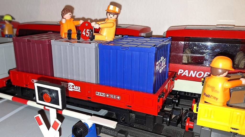 Playmobil Giocattoli: Playmobil RC Train 5258 Güterzug  XXL – Usato da Reinach BL venduto da Playmobilist 1