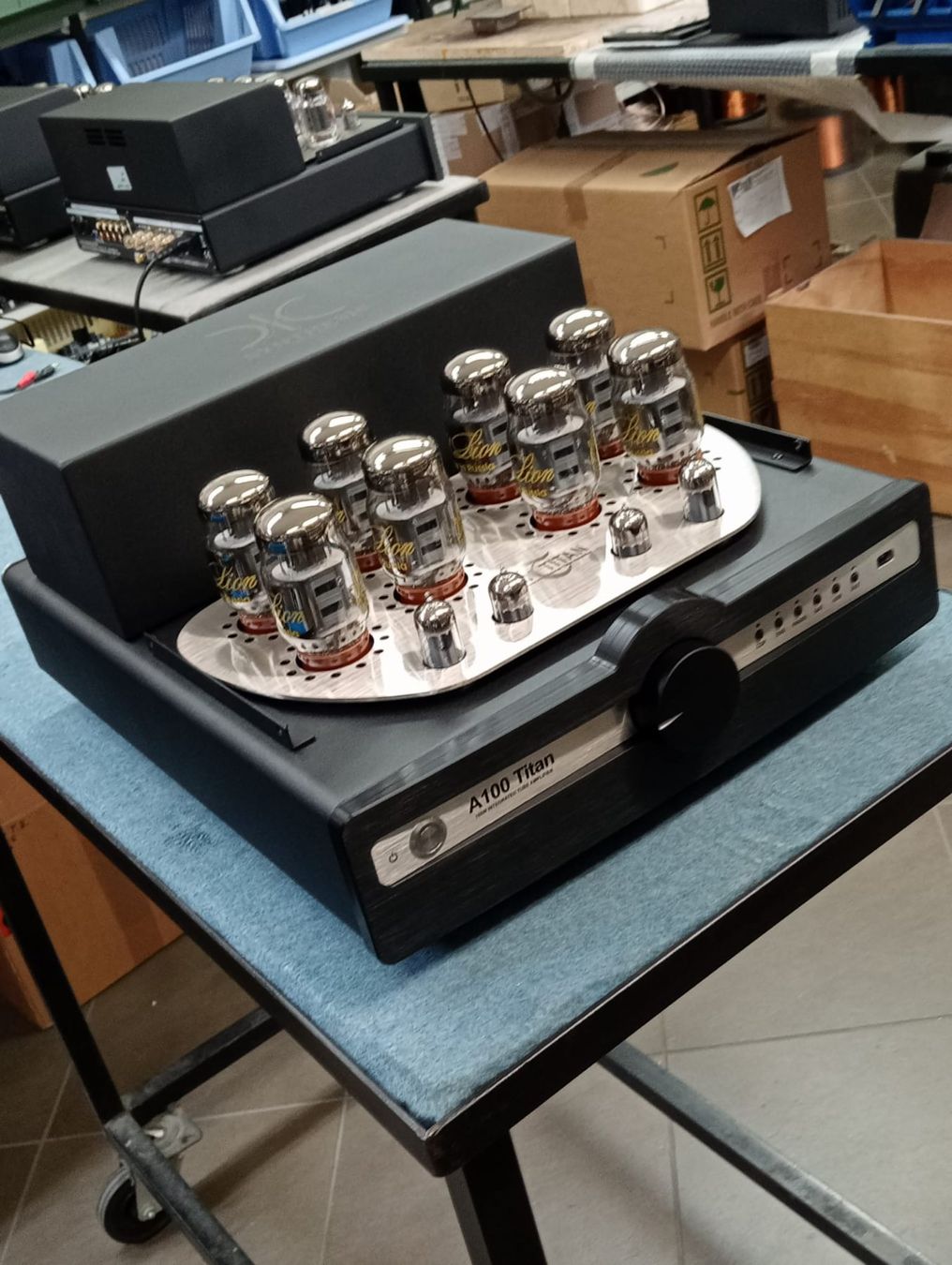 Amplificatori: Synthesis Audio A100 Titan – Nuovo e nell'imballaggio originale da St-Cergue venduto da per_6cx5 9