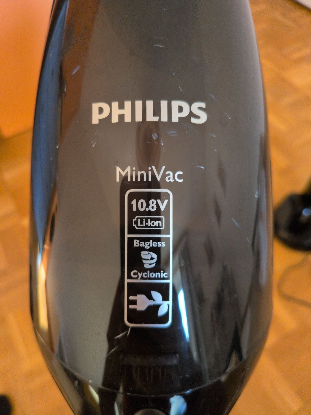 Philips Staubsauger & Zubehör: Philips MiniVac Handstaubsauger – Gebraucht aus Zürich von mosix01 3