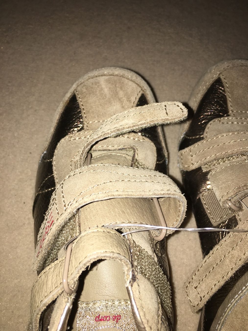Esprit Damenschuhe: ESPRIT Sneakers Gr. 37, Leder, beige/gold – Gebraucht aus Arni AG von Mimo007 3