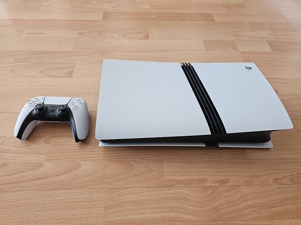 Sony Konsolen: PlayStation 5 Pro  2 TB  Top Zustand – Gebraucht aus Winterthur von Alex771 1