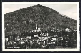 Arosio, Ortsansicht mit Blick zur Kirche