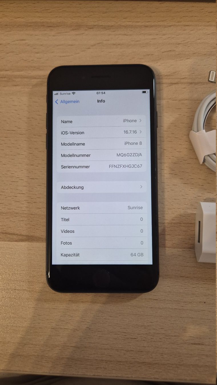 Apple Telefoni cellulari / Smartphones: iPhone 8 64GB Space Gray 3015 Akku bei 91% – Usato da Münchenbuchsee venduto da MV_Solutions 3