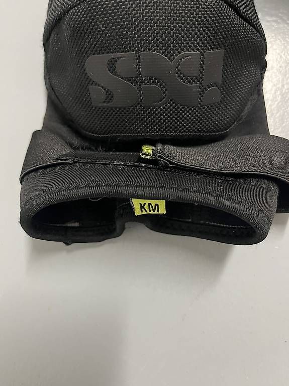 Protezioni & Imbottiture: IXS Hack Evo+ Kinder Knieschoner Grösse KM – Usato da Konolfingen venduto da Tassnet 2
