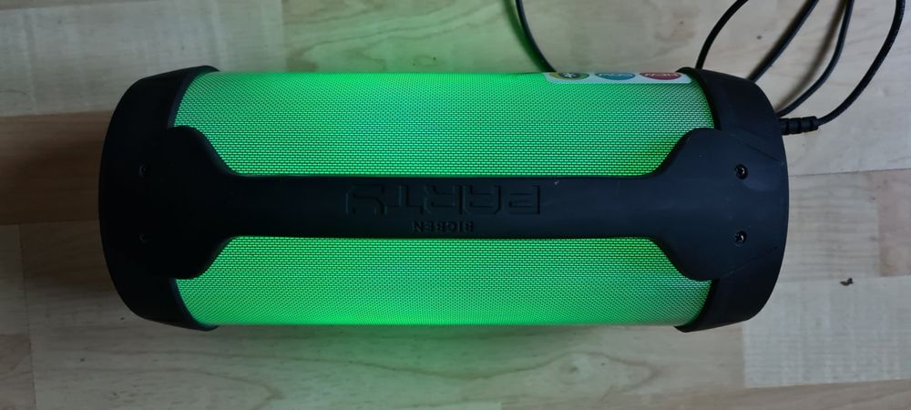 Produktbild von Motorrad Bluetooth Lautsprecher – 12V, Wasserdicht, Mit LED-Licht, Plug & Play Für Bike