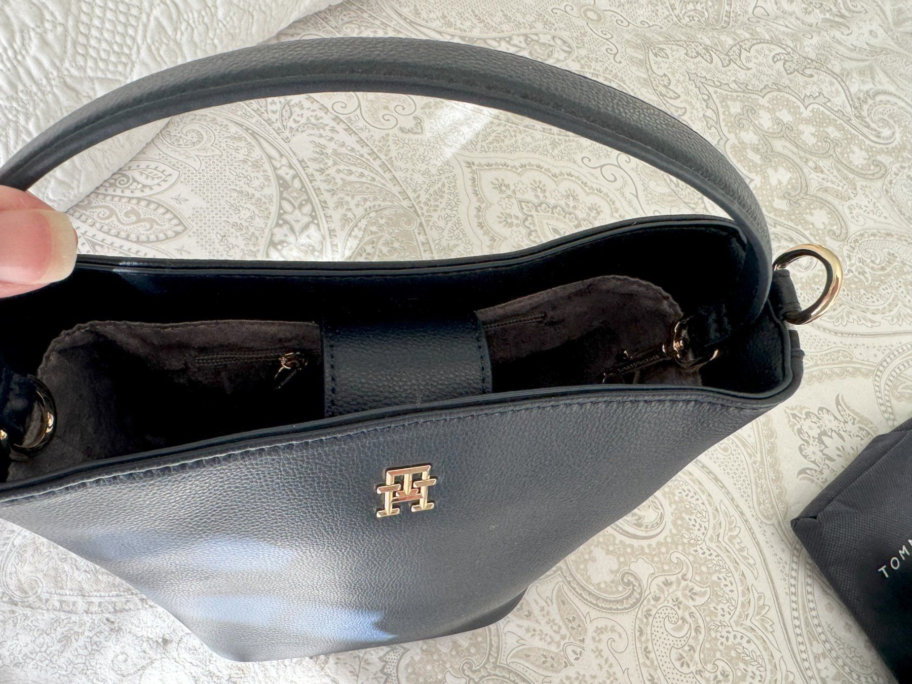 Tommy Hilfiger Borse: Tommy Hilfiger Beuteltasche dunkelblau – Usato da Muttenz venduto da einfach-schoen 2