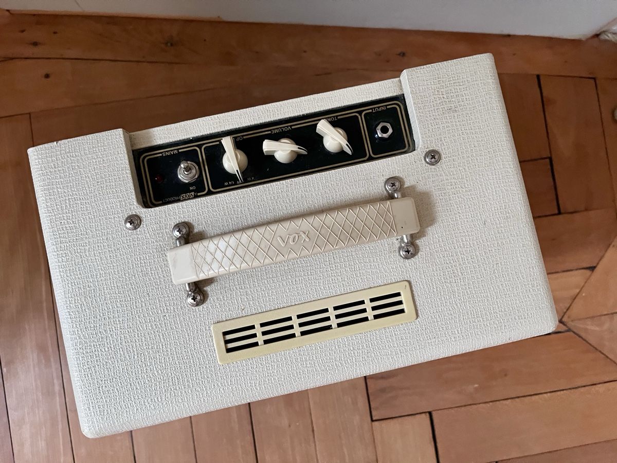 Vox Amplificatori: VOX Gitarrenverstärker AC4TV – Usato da Zürich venduto da Lionils 1