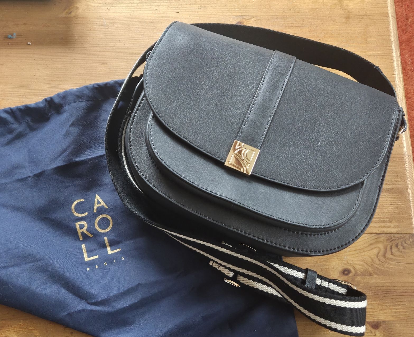 Caroll Borse da donna: sac Caroll – Nuovo e nell'imballaggio originale da La Rippe venduto da SophieU