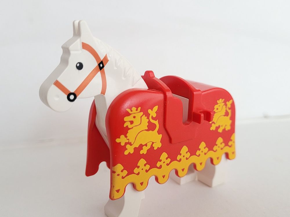 Lego Castle : Barde de cheval et cheval pour chevaliers 1