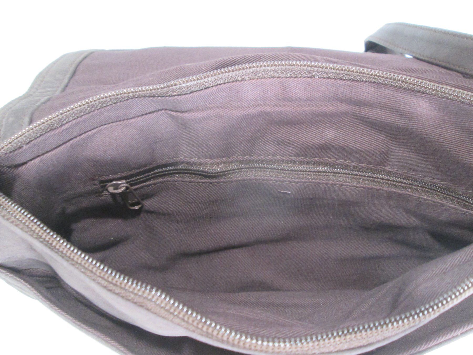 Taschen für Damen: schöne Ledertasche, schweizer Fabrikant, NEU & OVP – Neu (gemäss Beschreibung) aus Rapperswil SG von designandmore 3