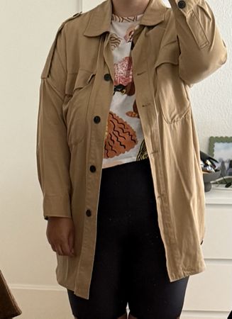 Long shirt Jacket Zara Beige Size M in good condition 