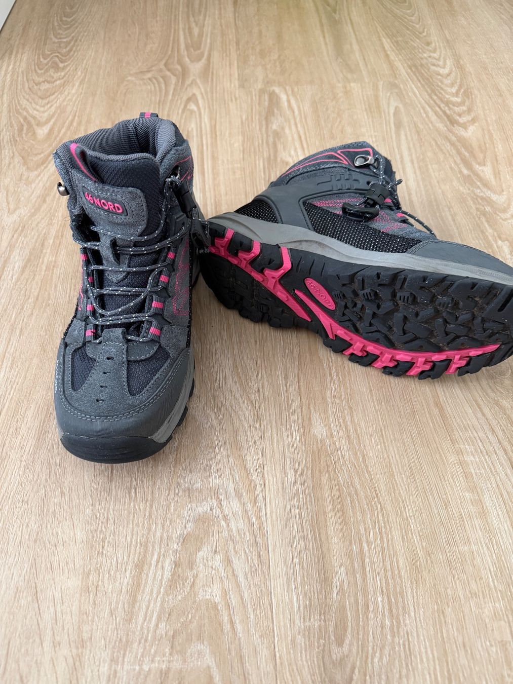 46 Nord Scarpe per ragazzi: 46 Nord Kind Wanderschuhe Gr. 33 – Usato da Bülach venduto da mitsuhashi 1