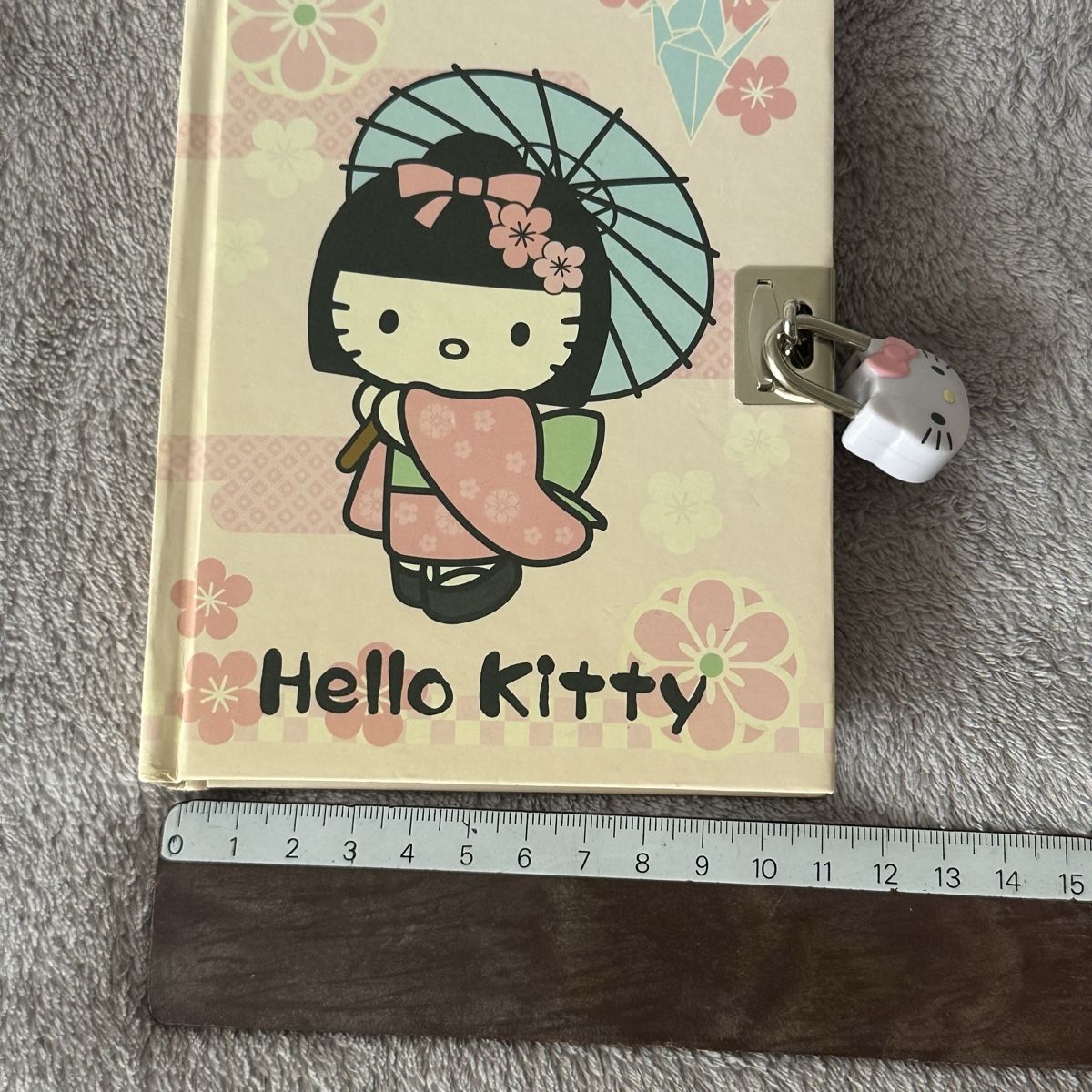 Hello Kitty Blocs de correspondance: CARNET HELLO KITTY JAPONAIS 2010 AVEC CADENAS – D'occasion à Givisiez par dor_xb9k 6