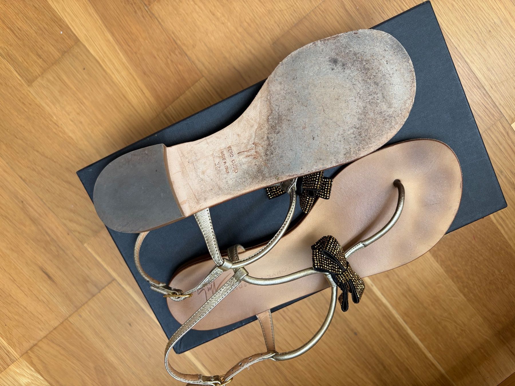 Zanotti Scarpe da donna: Giuseppe Zanotti Sandals with Bow Size 37 – Usato da Luzern venduto da AM2nd 3