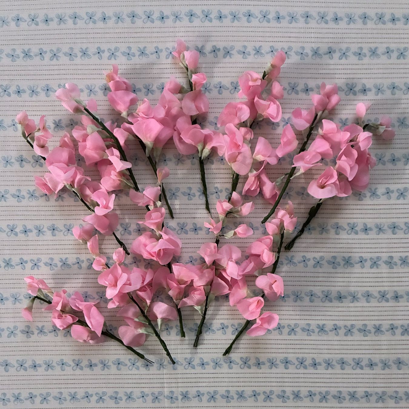Tutte le decorazioni: Freesien rosa Stoffblumen VINTAGE handgefertigt – Usato da Brüttisellen venduto da Buxus 1