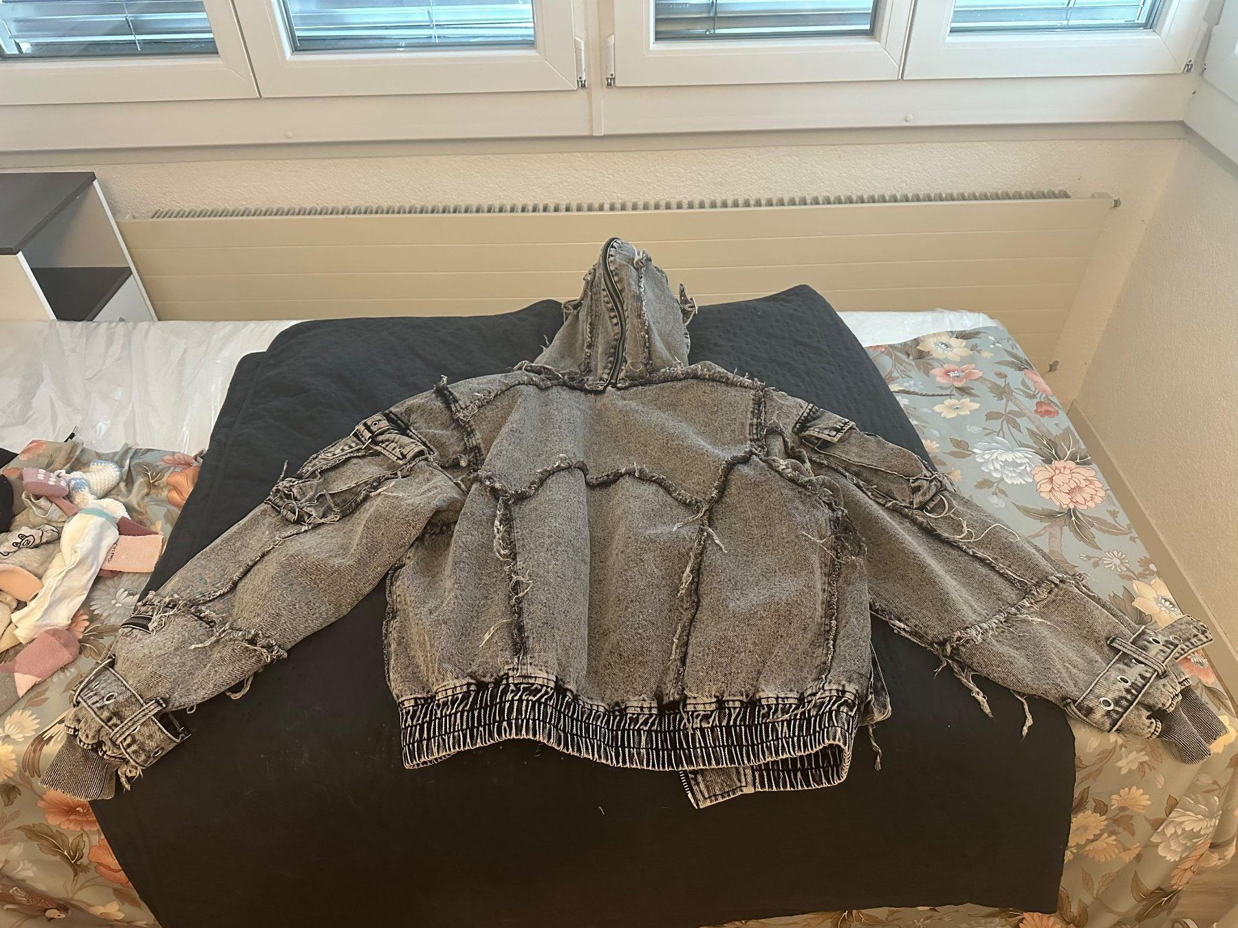 Giacche: Tech Wear "Gothic" Aus Japan – Nuovo (secondo la descrizione) da Oberbüren venduto da Joseganz 2
