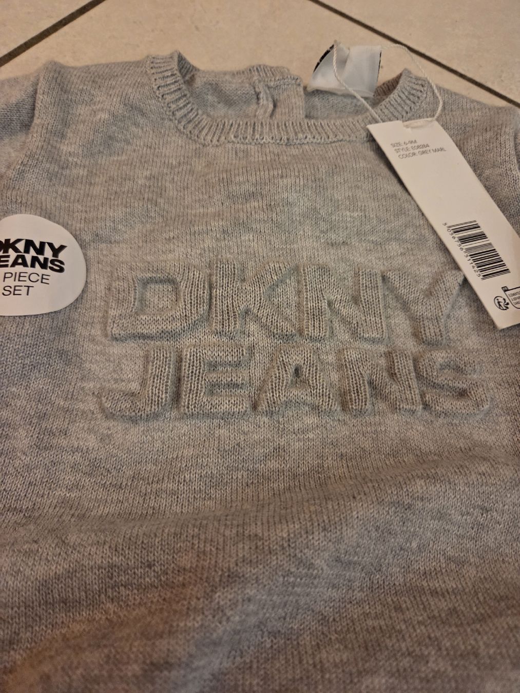Lotti & Set di vestiti: neues set Pullover hose vonDKNY JEANS GR 68 – Nuovo (secondo la descrizione) da Wetzikon ZH venduto da strubeli444 1