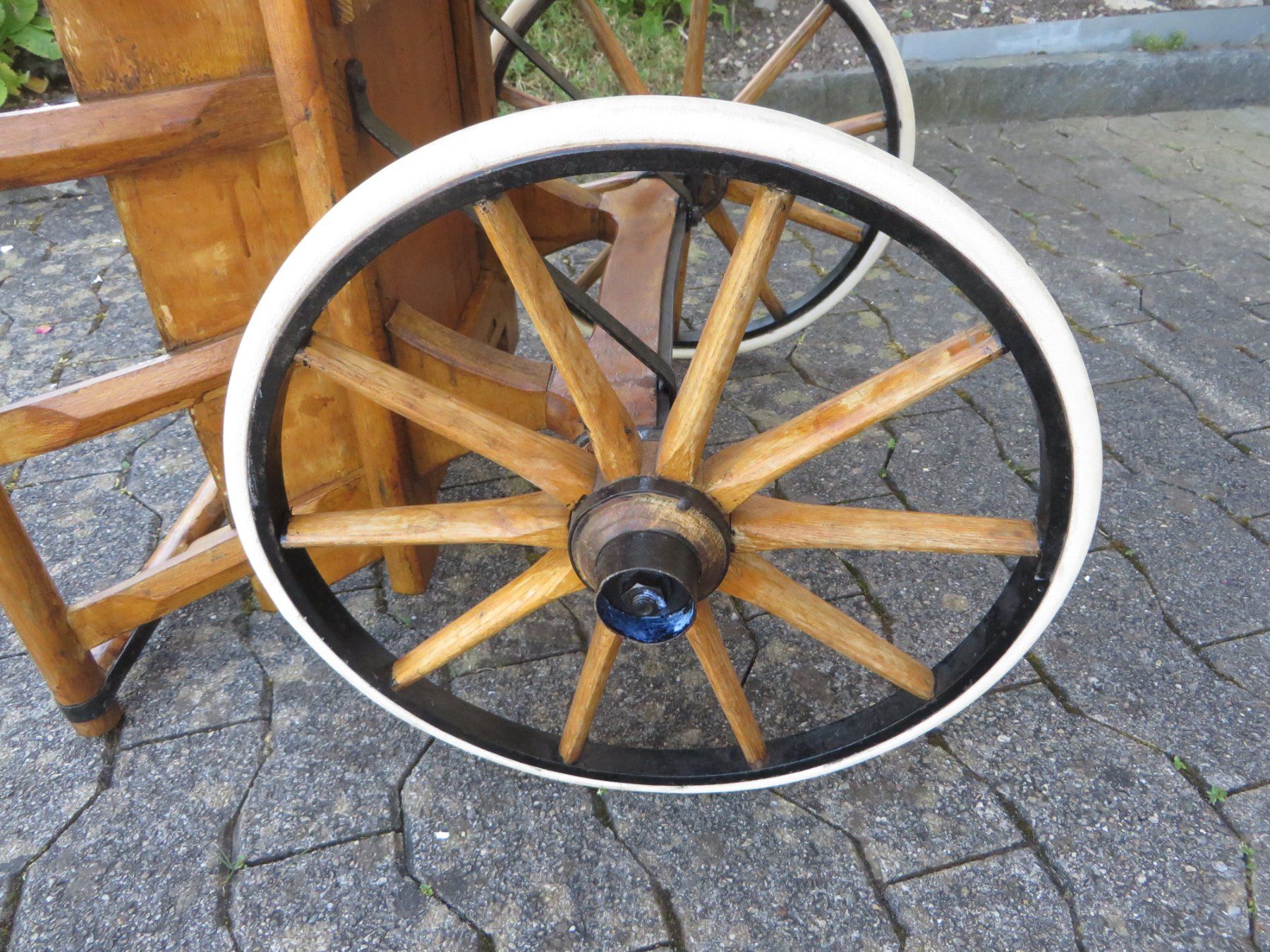 Carrelli di trasporto: Nr. 9 Neu restauriertes Leiterwägeli / Leiterwagen – Usato da Ermenswil venduto da lodero 8