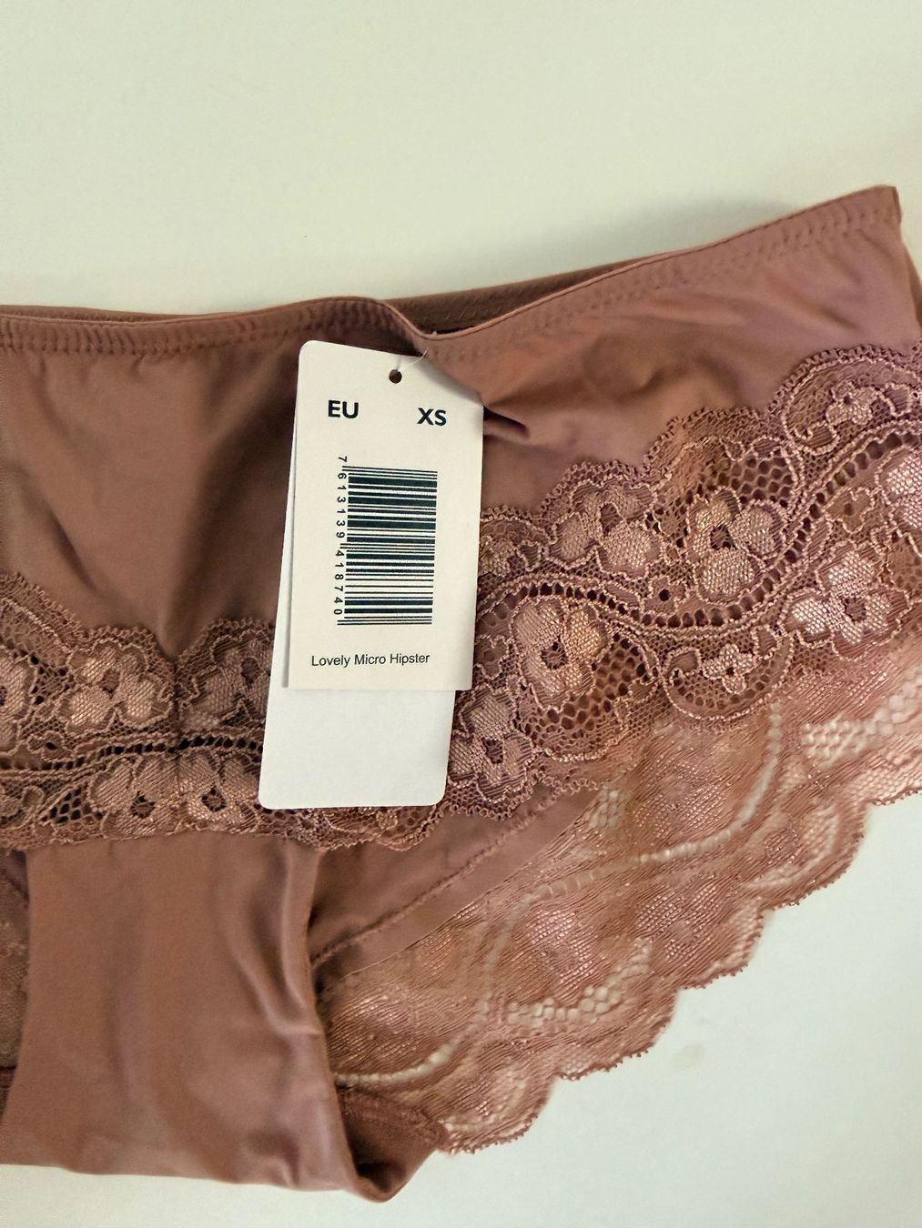 Triumph Sonstige Unterwäsche: TRIUMPH, Brazilian String LOVELY MICRO, Grösse S, Hellrosa – Neu und originalverpackt aus Rudolfstetten von gst_g7xl 1