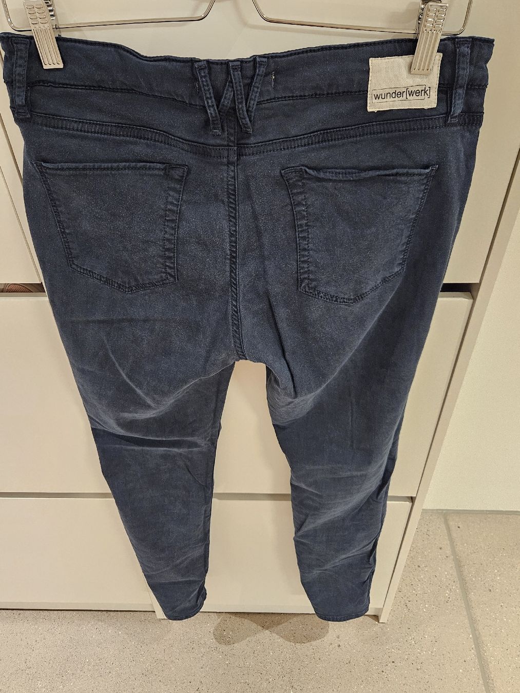 Pantaloni: Wunderwerk "Josy" High Flex pants, navy Blue, Size 29 – Usato da Thalwil venduto da Sarah_Van_Nevel 5