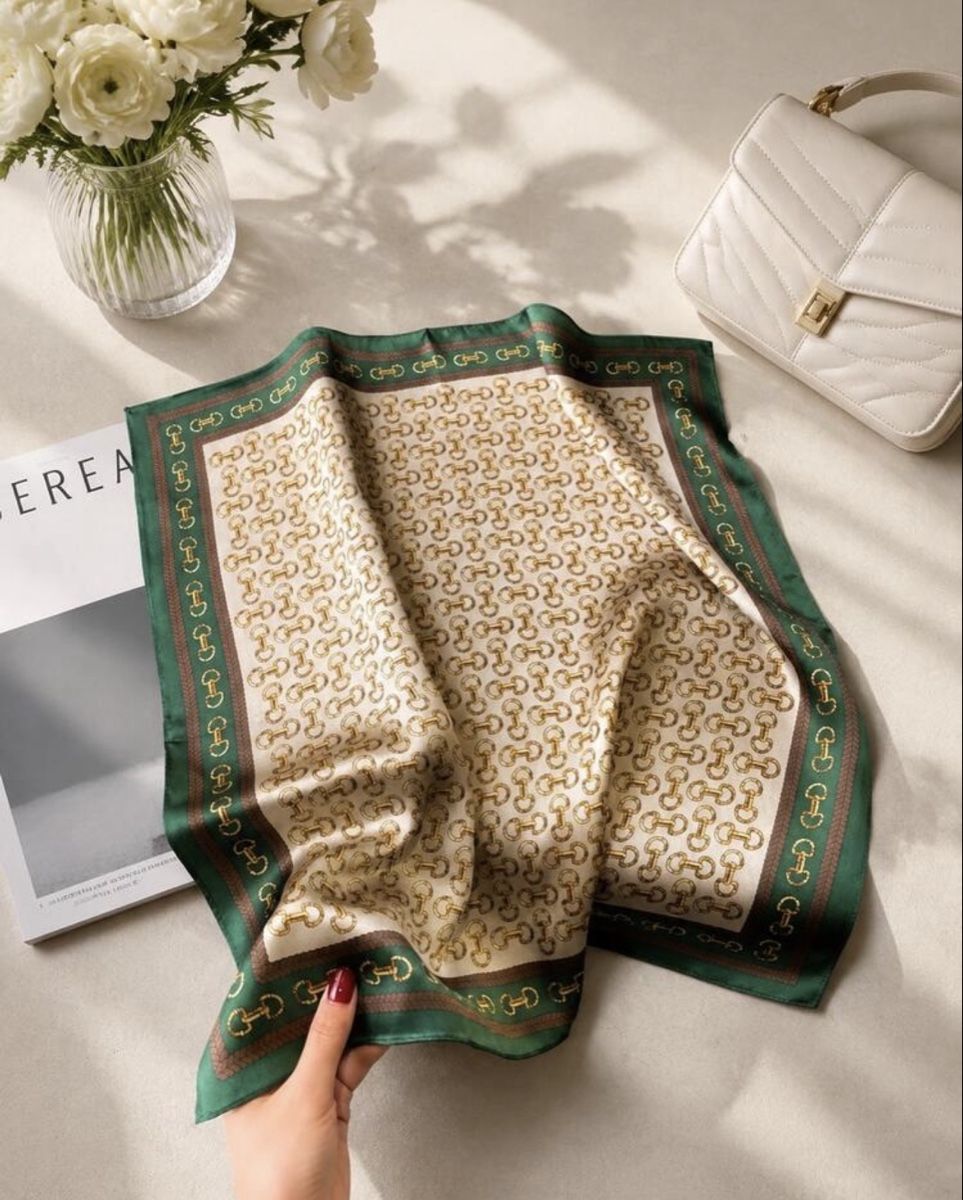 Foulards, Tücher & Schals: Foulard  – Neu und originalverpackt aus Châtel-St-Denis von Montclair_Swiss 1