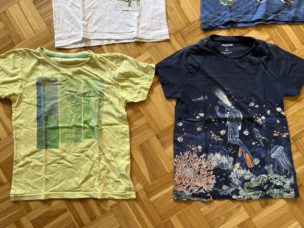 Lotti & Set di vestiti: T-Shirt-Paket - Grösse 128 – Usato da Zuchwil venduto da Commander0 4