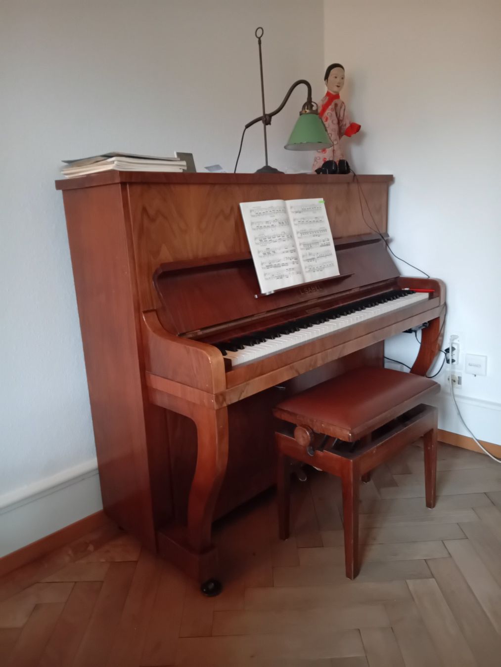 Musikinstrumente: Sabel Klavier mit Silent System - mach mir ein Angebot  ;-) – Gebraucht aus Zürich von gem_t9zm 1