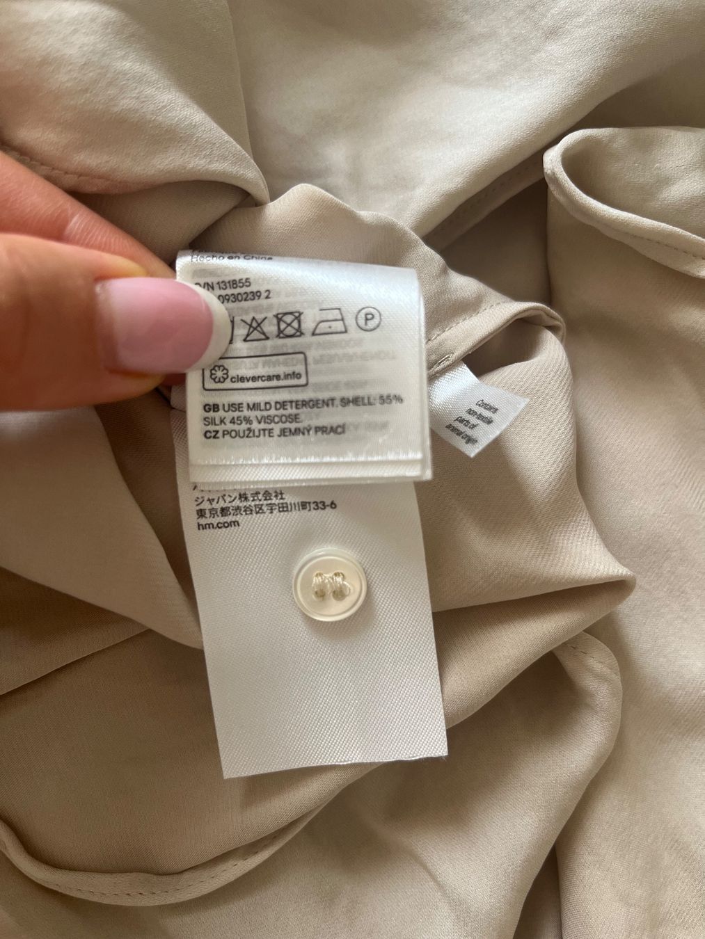 H&M Camicette: New  beautiful silk blouse H&M size M – Nuovo (secondo la descrizione) da Chêne-Bougeries venduto da Seetooyoo 2