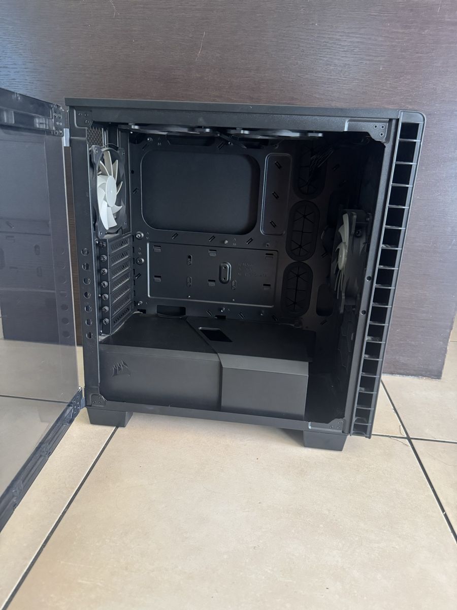 Corsair Boîtiers: Boitier PC Corsair  – D'occasion à Bex par ArnaudAGV 2