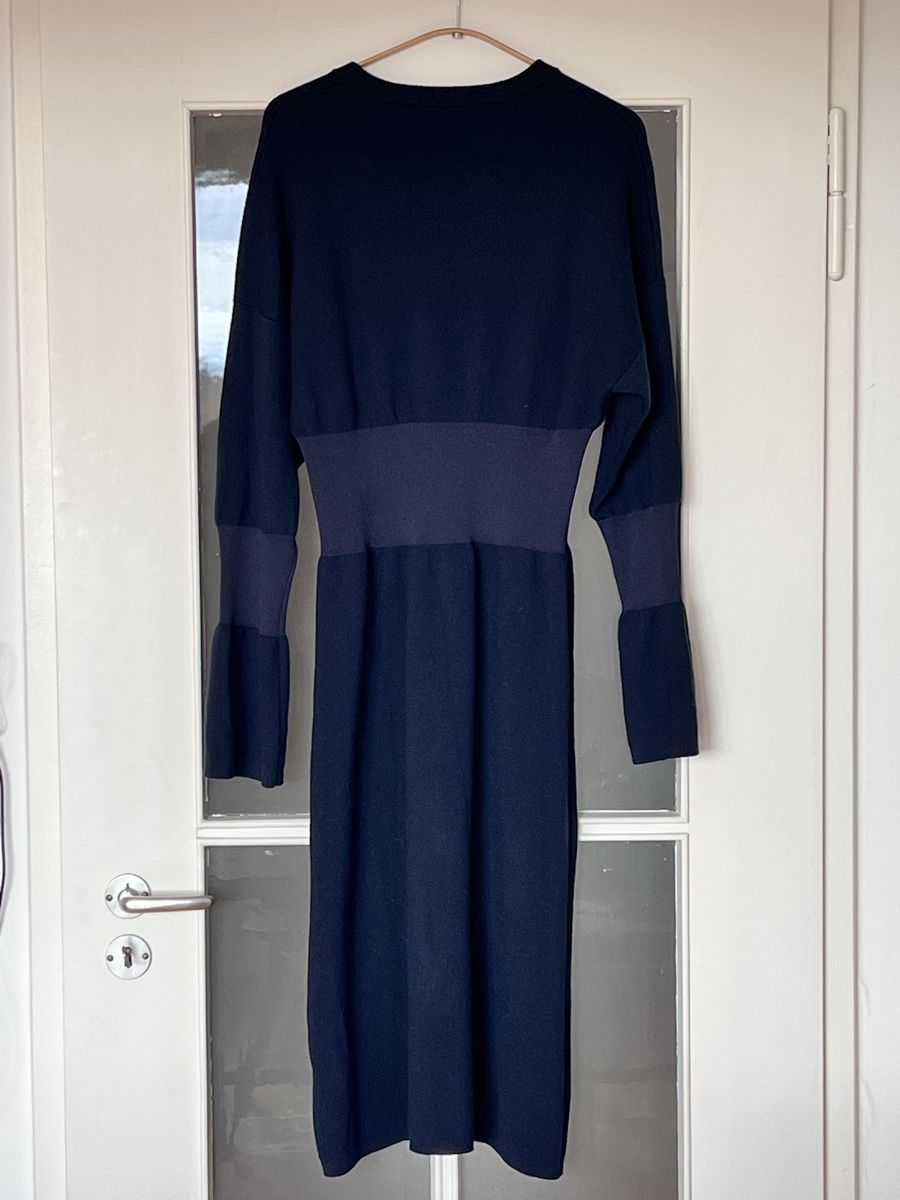 Vestiti: Blaues Kleid von Tibi – Usato da Zürich venduto da apartemento 4