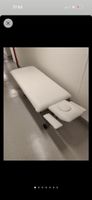 Massagecouch elektrisch höhenverstellbar weiss guter Zustand