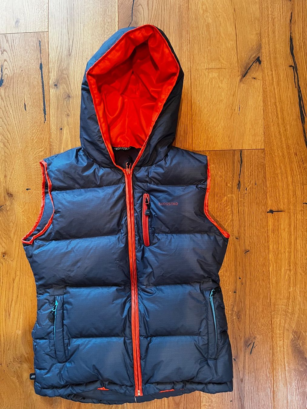 Gilets & Westen: Daunengilet M Skogstad – Gebraucht aus Wilchingen von Tiger1a