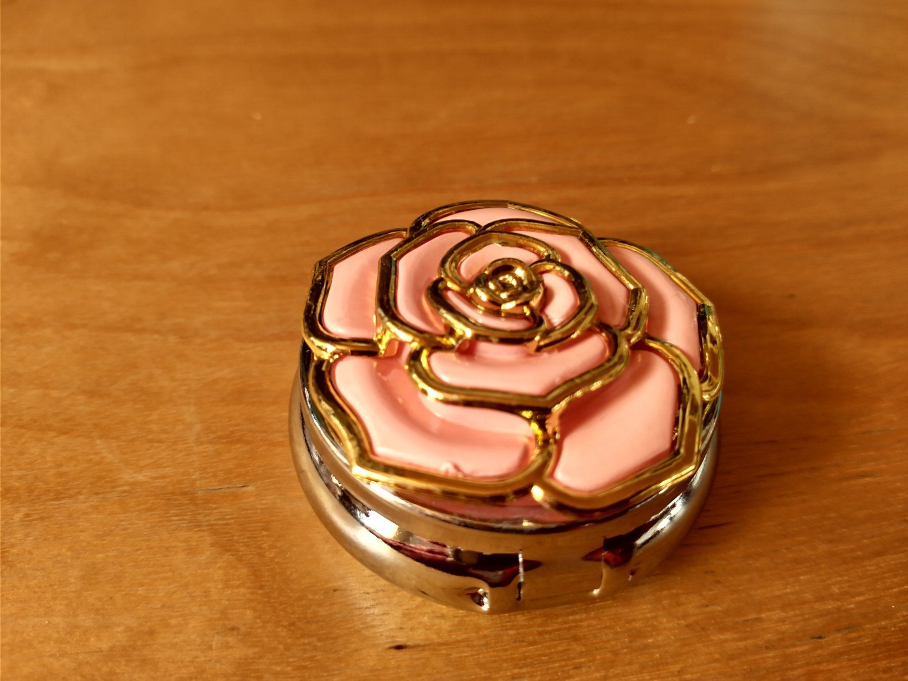Altro in Cosmetici & Cura: Schmuckdose / Pillendose - Rosen Design🌸 – Nuovo (secondo la descrizione) da Löhningen venduto da Chimae67 7