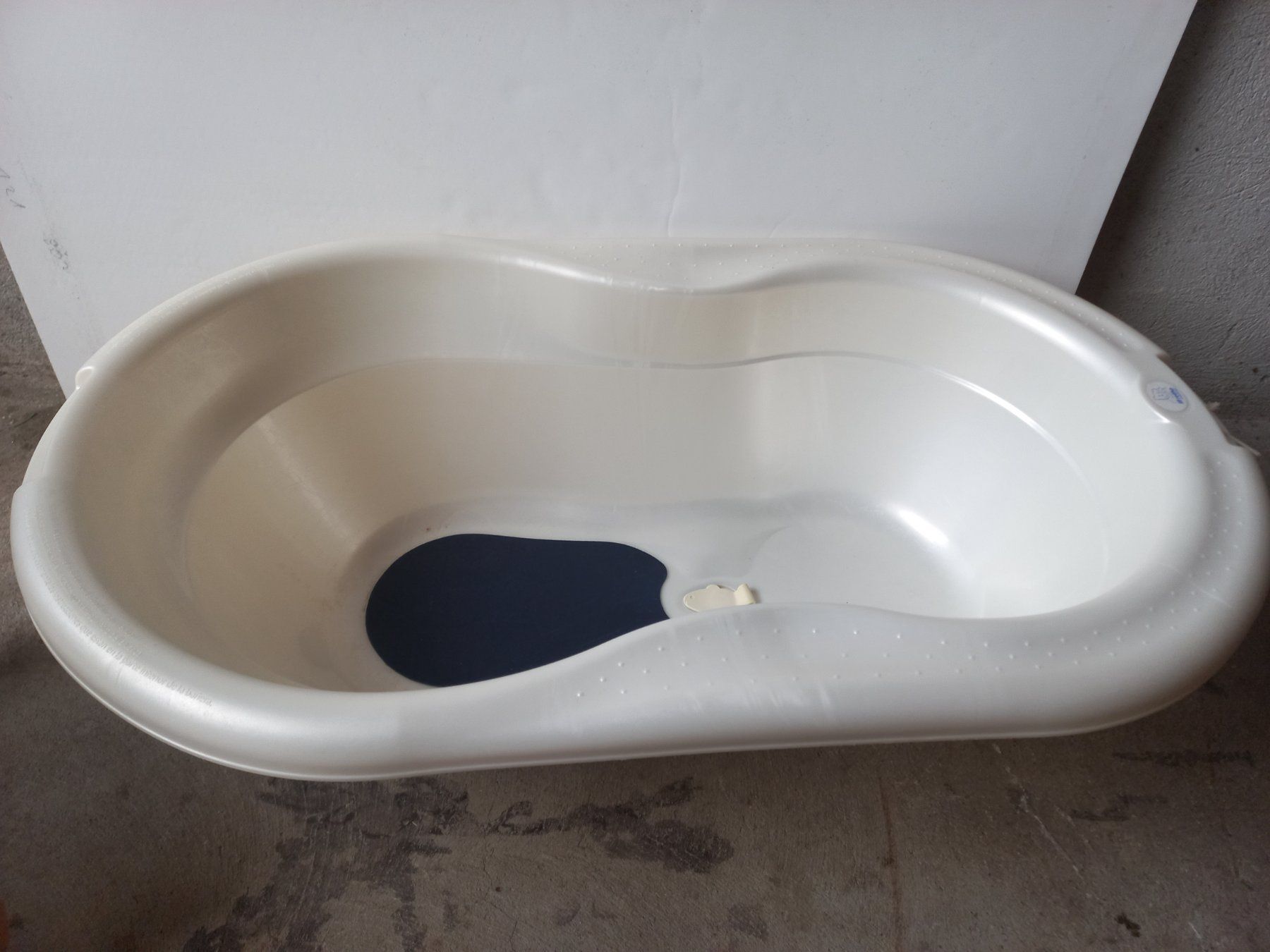Baignoires: Baby Badewanne – D'occasion à Ganterschwil par Freesurf01