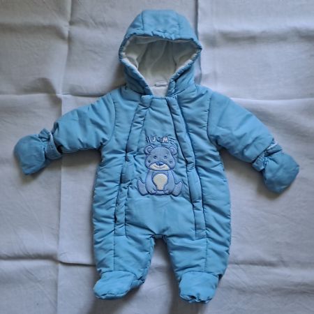 Combination d'hiver avec gant pour Bebe Taille 56 /1 mois