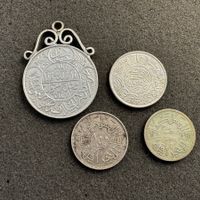 Lot Silber Münzen Asien